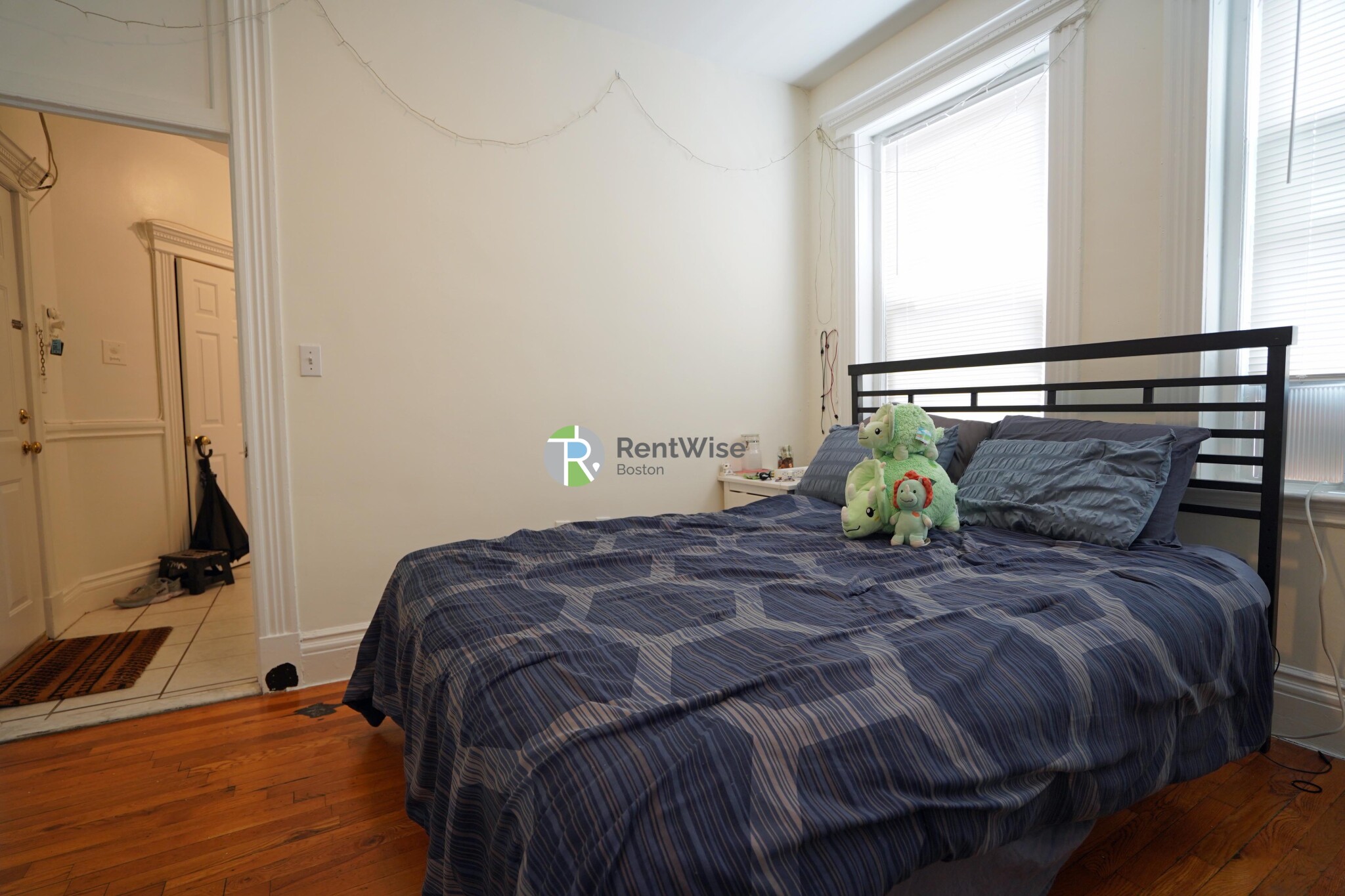 1298 Commonwealth Ave, Allston