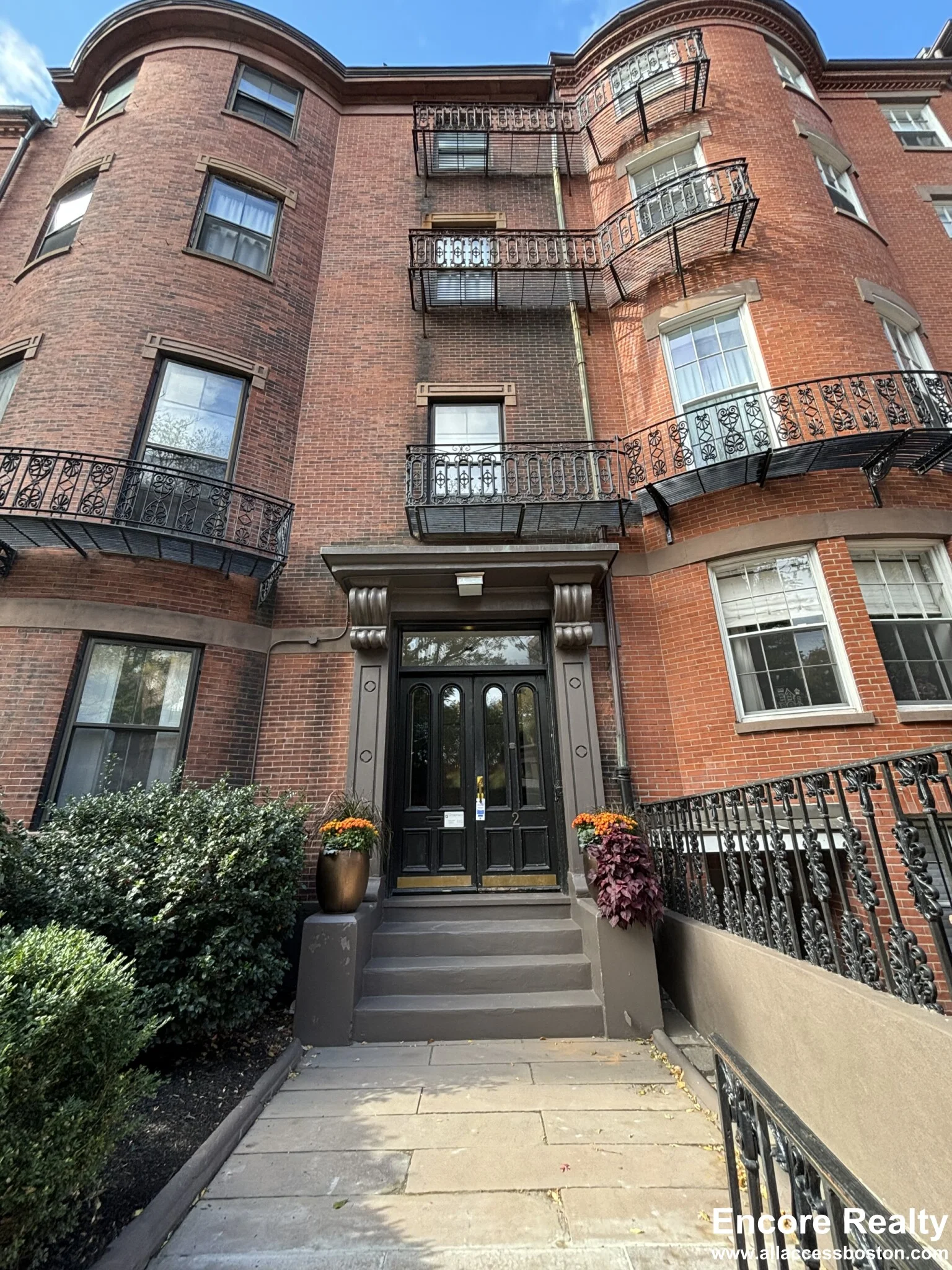 2 Joy St, Beacon Hill