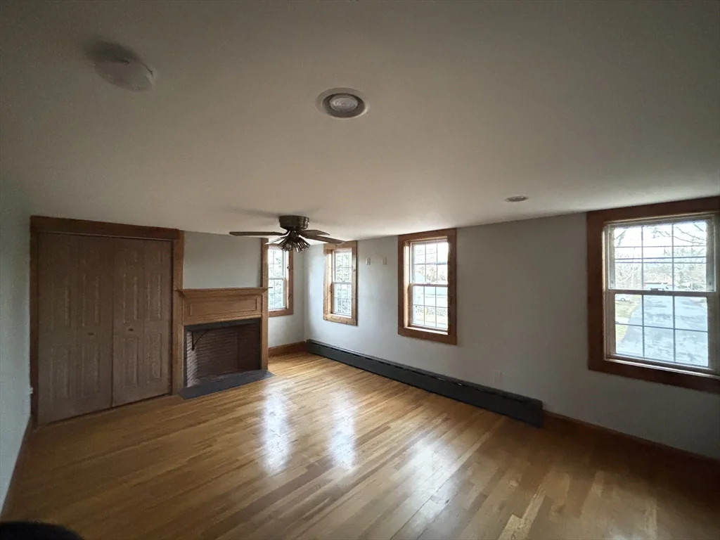 903 Prospect, Somerset