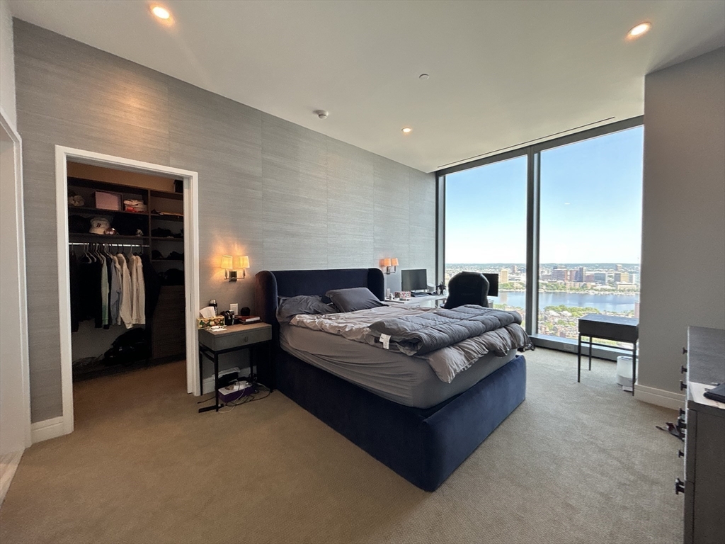 1 Dalton St, Back Bay