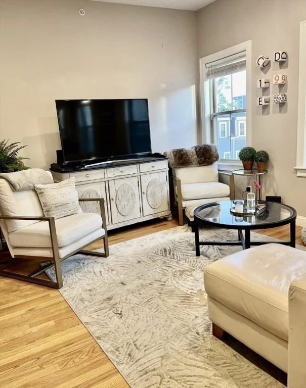 236 E St, South Boston