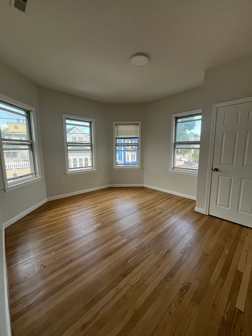 97 Bradstreet Ave, Revere