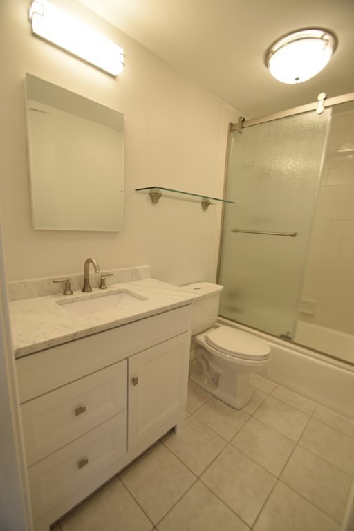 247 School St, Revere