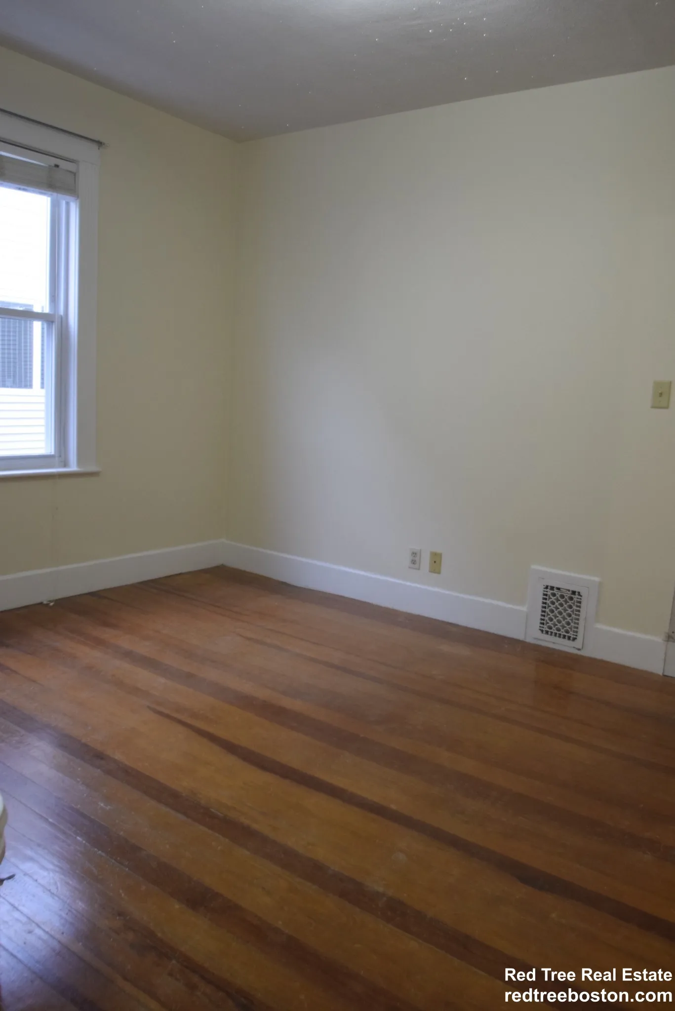 39 Montfern Ave, Brighton