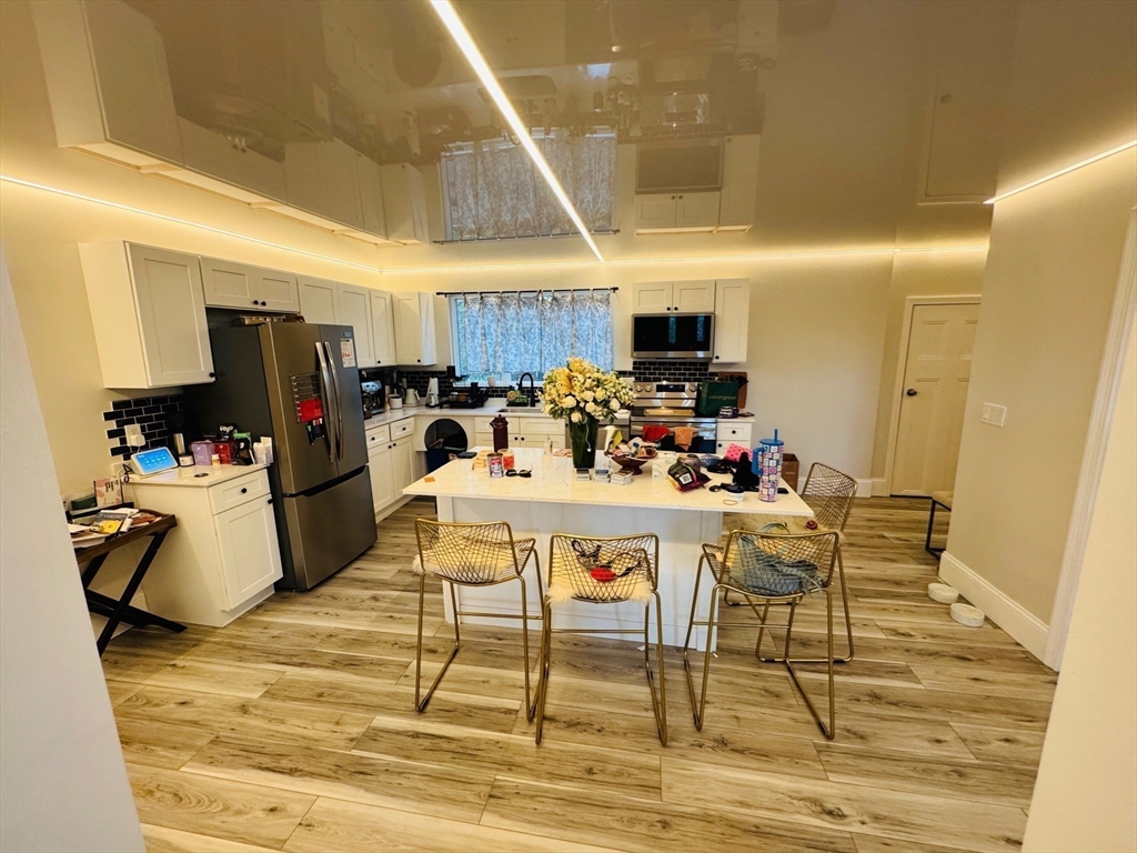 136 Academy Hill Rd, Brighton