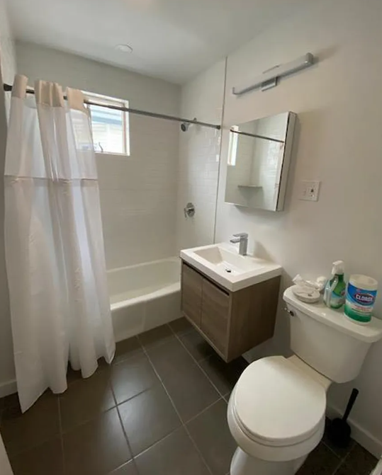 37 Spencer Ave, Powder House Square