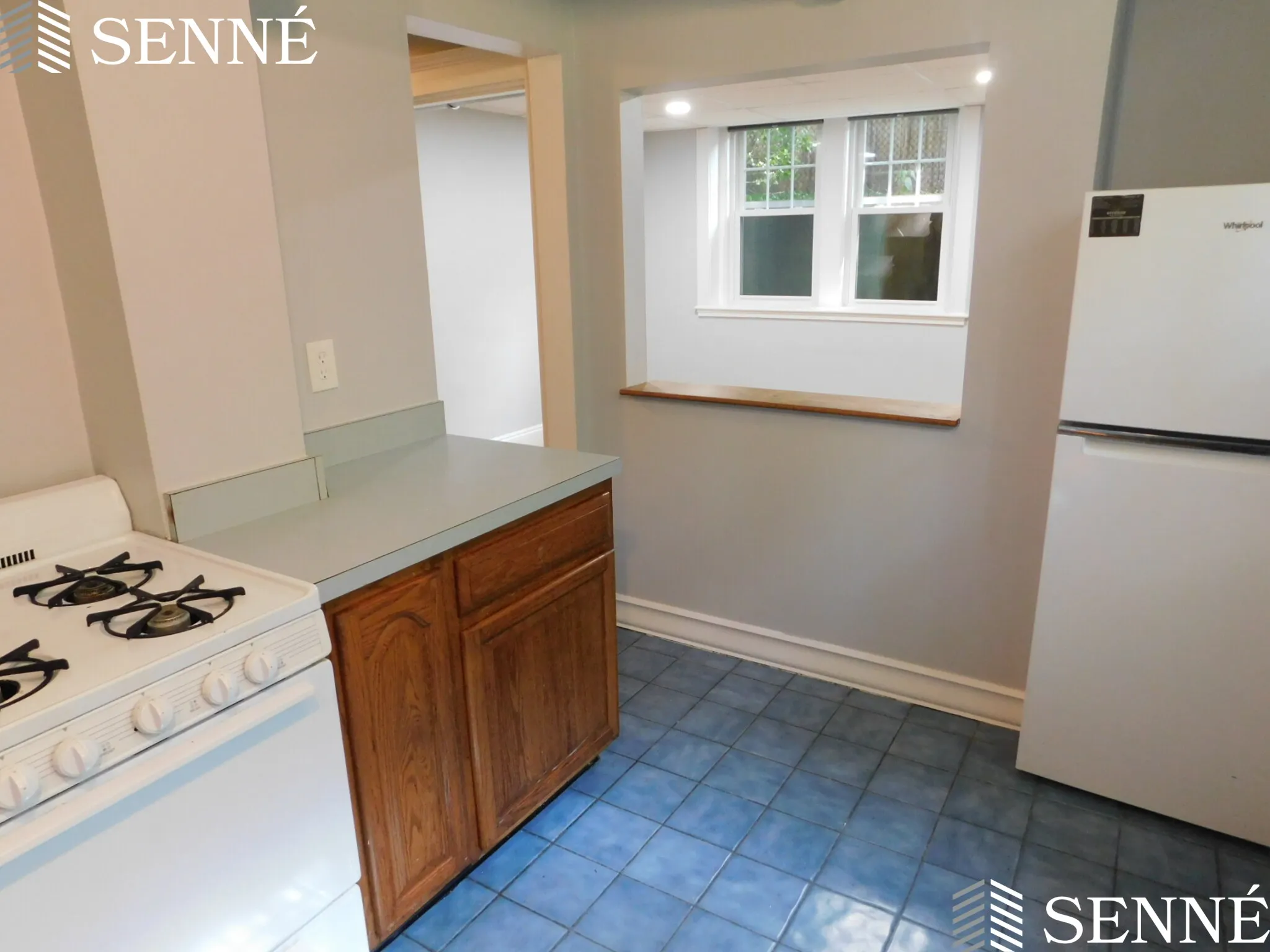 10 Avon Pl, Neighborhood Nine