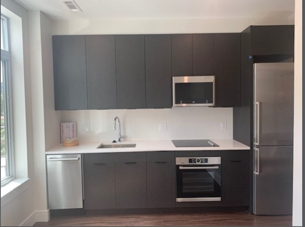 99 Sumner St, East Boston