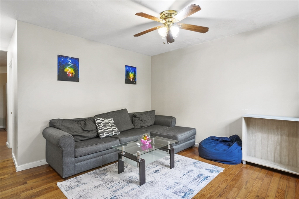 9 Gover Rd, Millbury