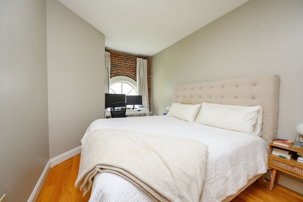 106 13th St, Charlestown