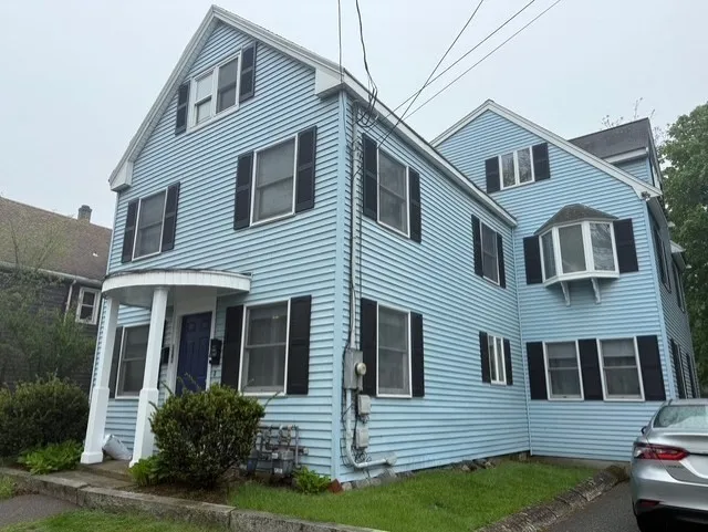 294 Pond St, Braintree