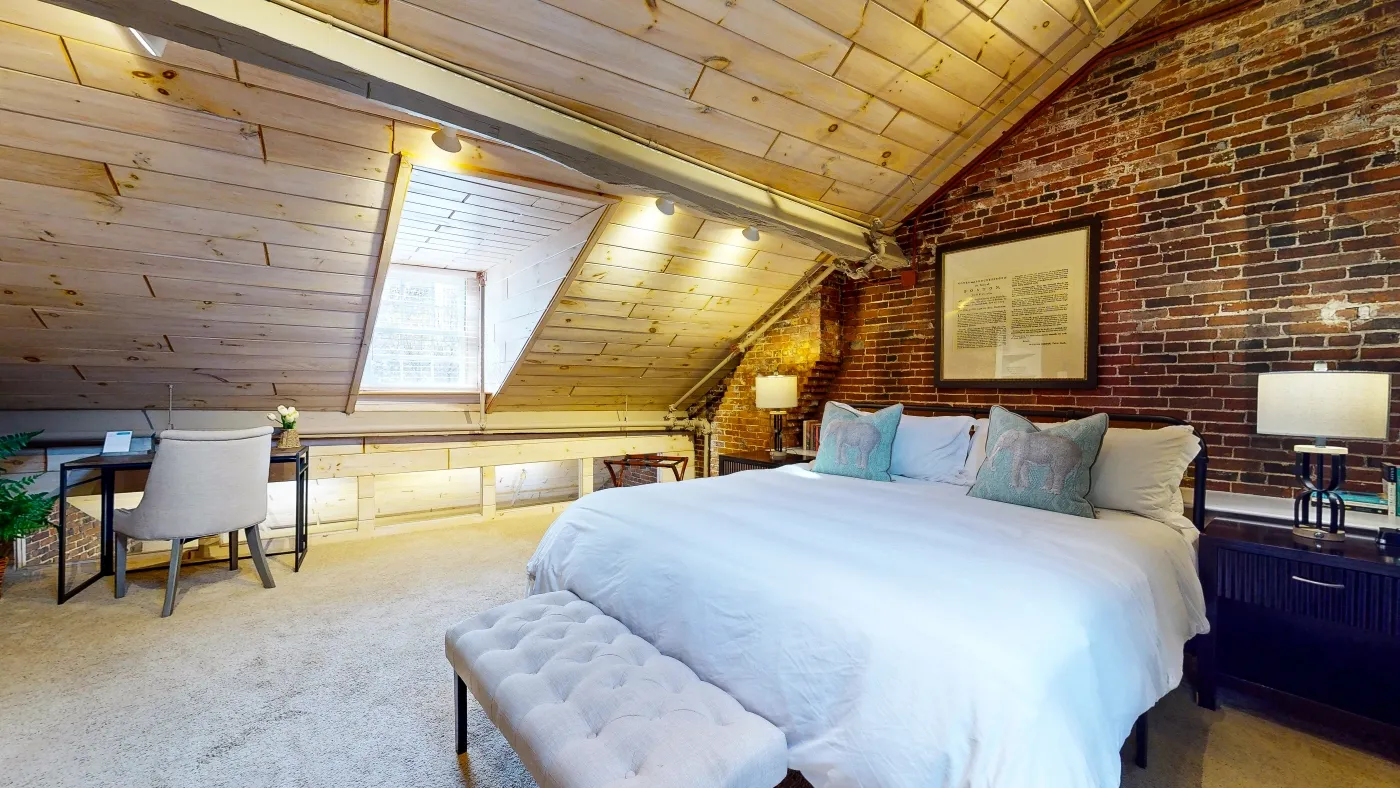 15 Union St, Downtown