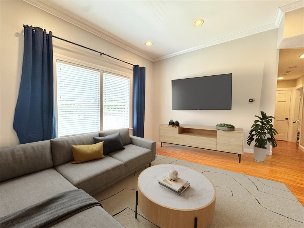 499-501 Sumner St, East Boston