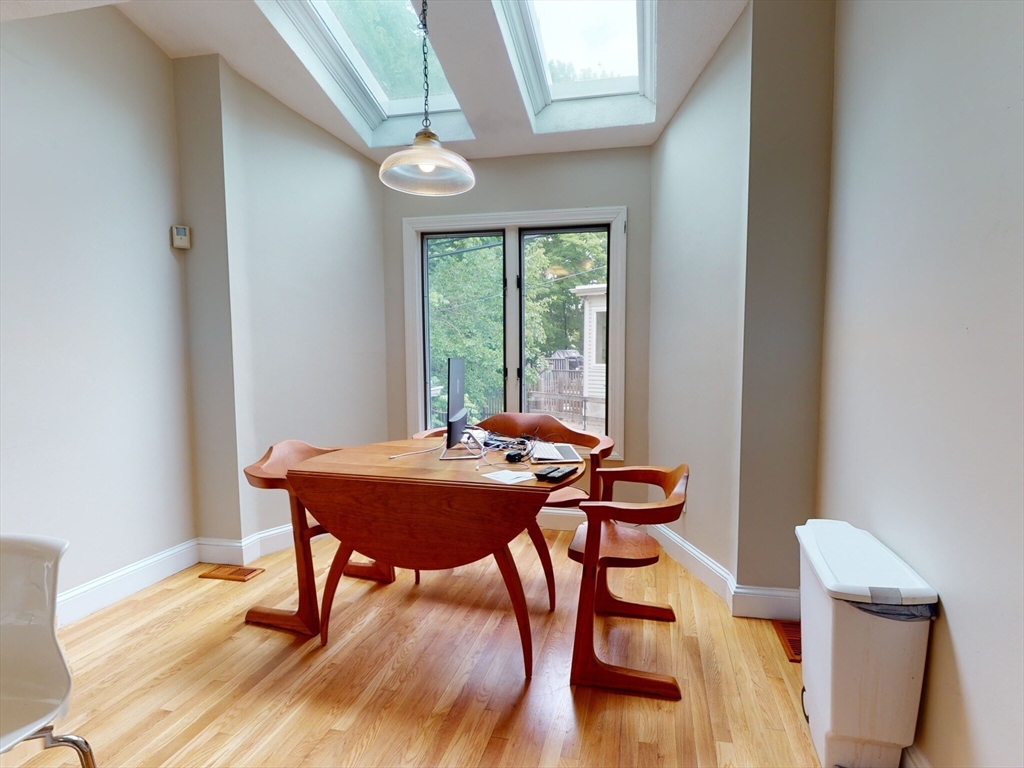 25 Winthrop Rd, Brookline