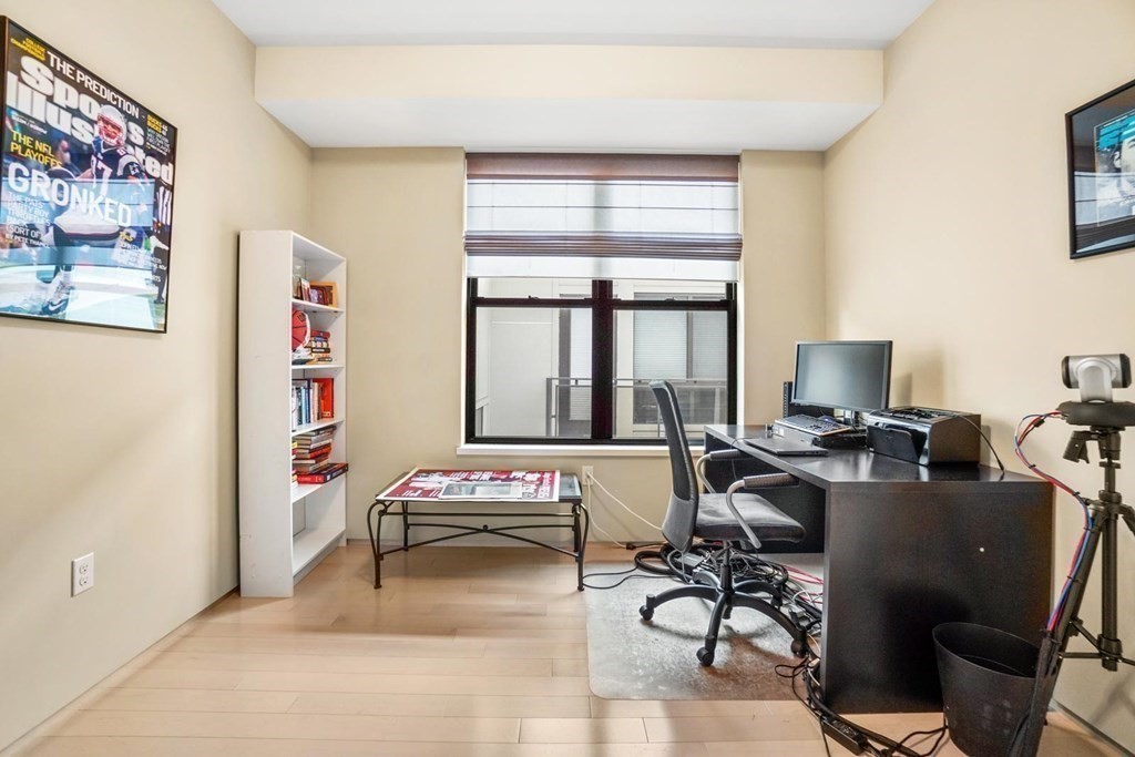 345 D St, South Boston