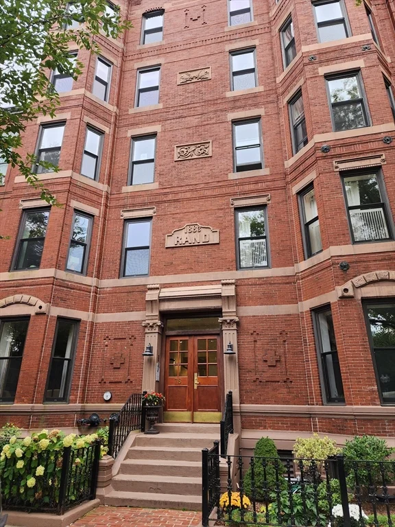 76 W Rutland Sq, South End