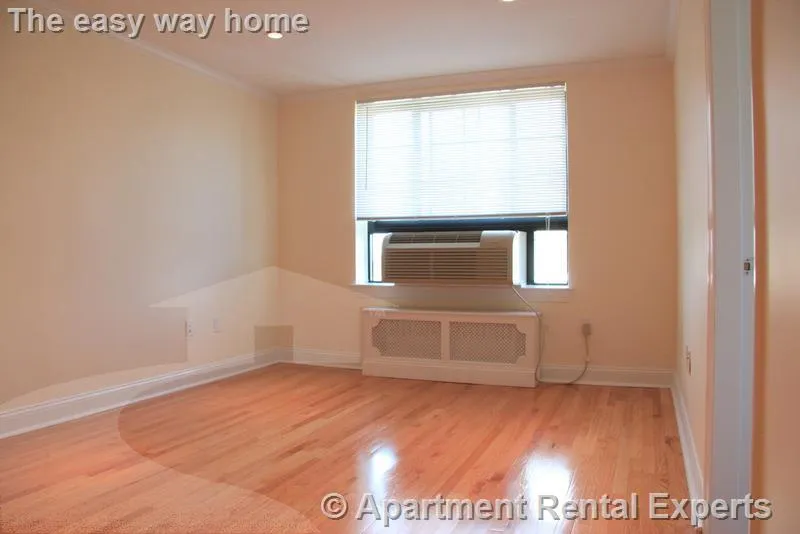 60 Brattle St, Harvard Square