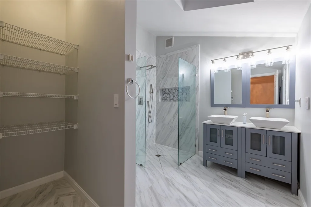 65 Sassamon Ave, Milton