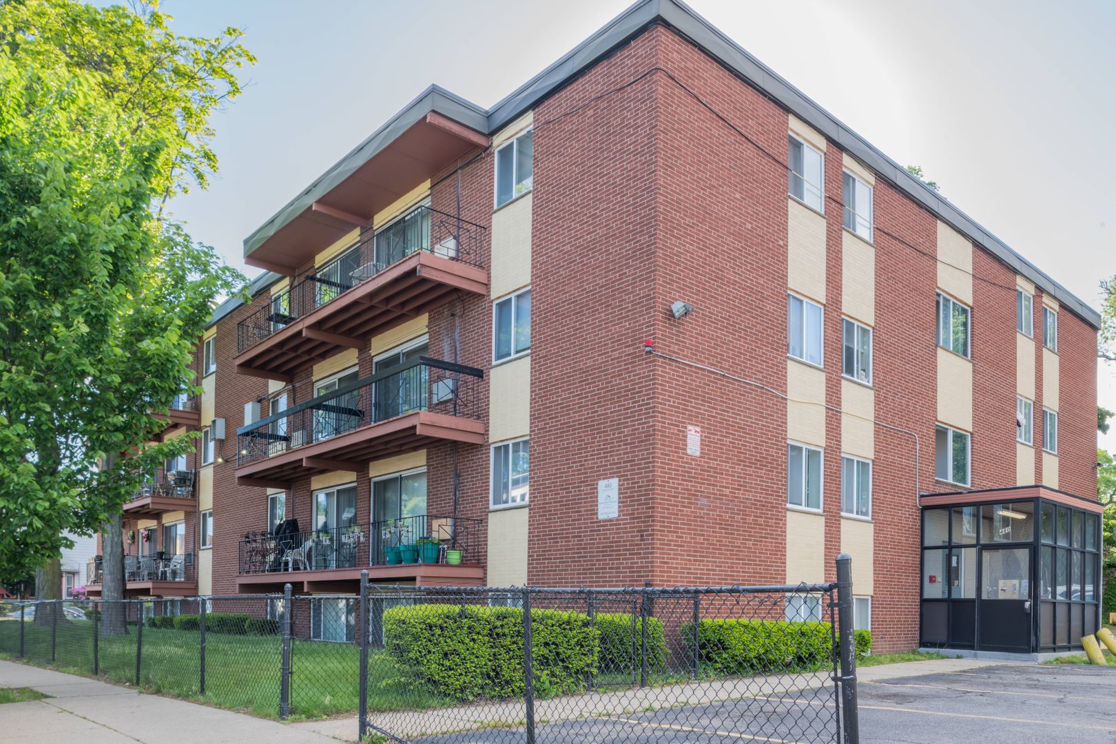 480 Norfolk St, Mattapan