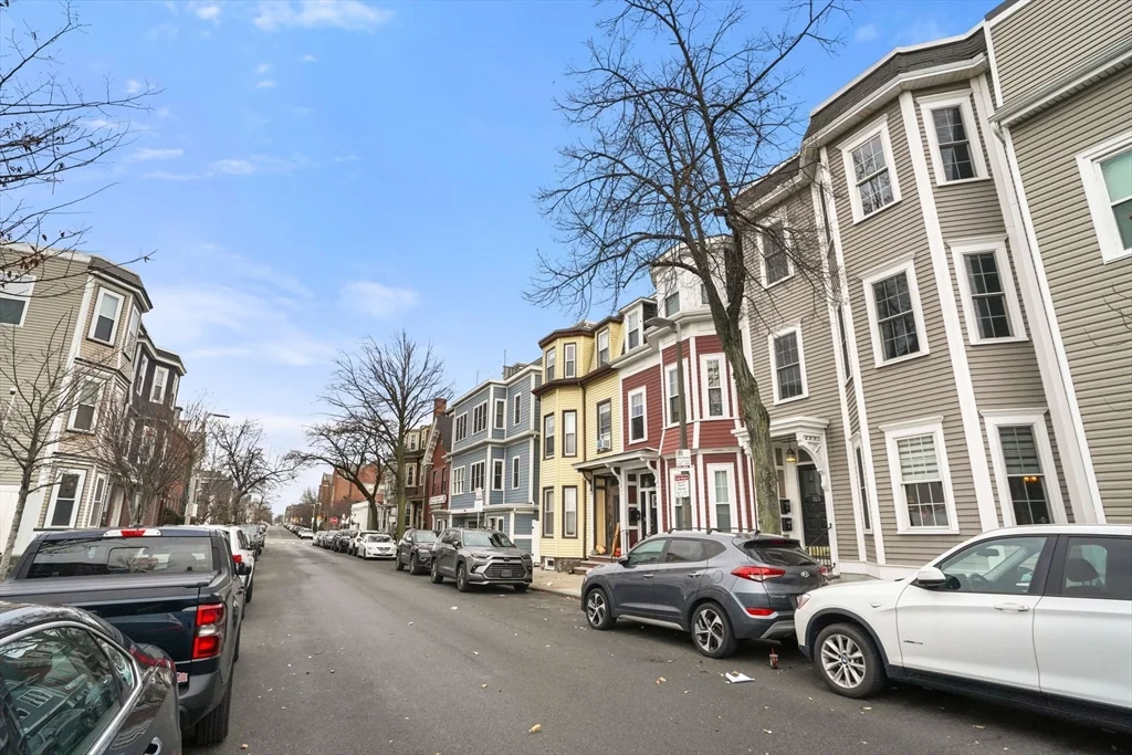 703 East 4th St, South Boston