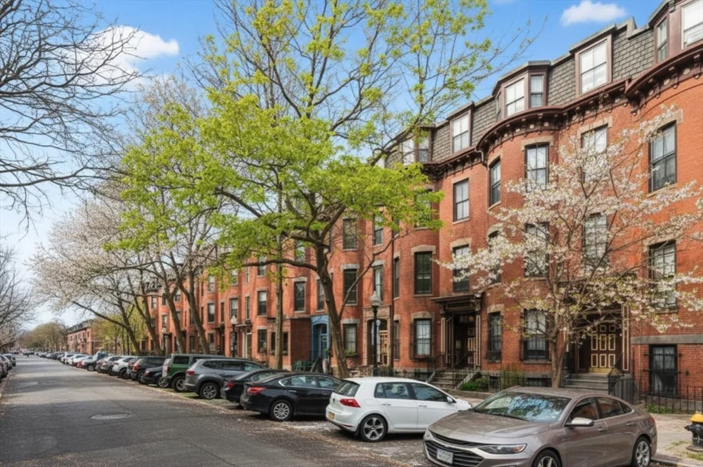 41 Warren Ave, South End