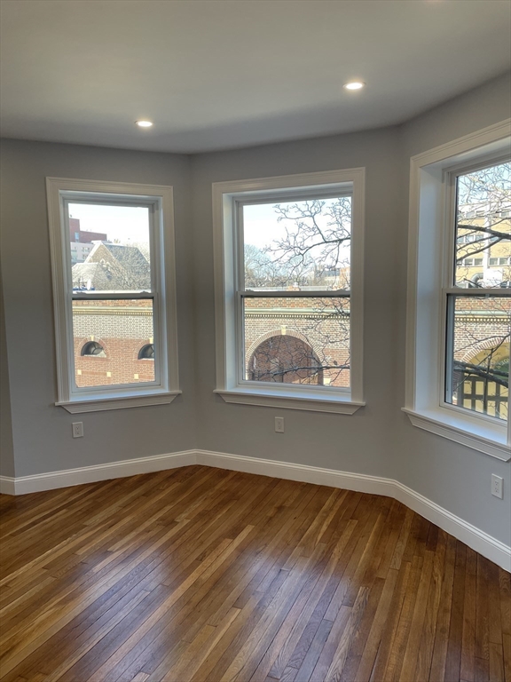 3 Alton Pl, Coolidge Corner