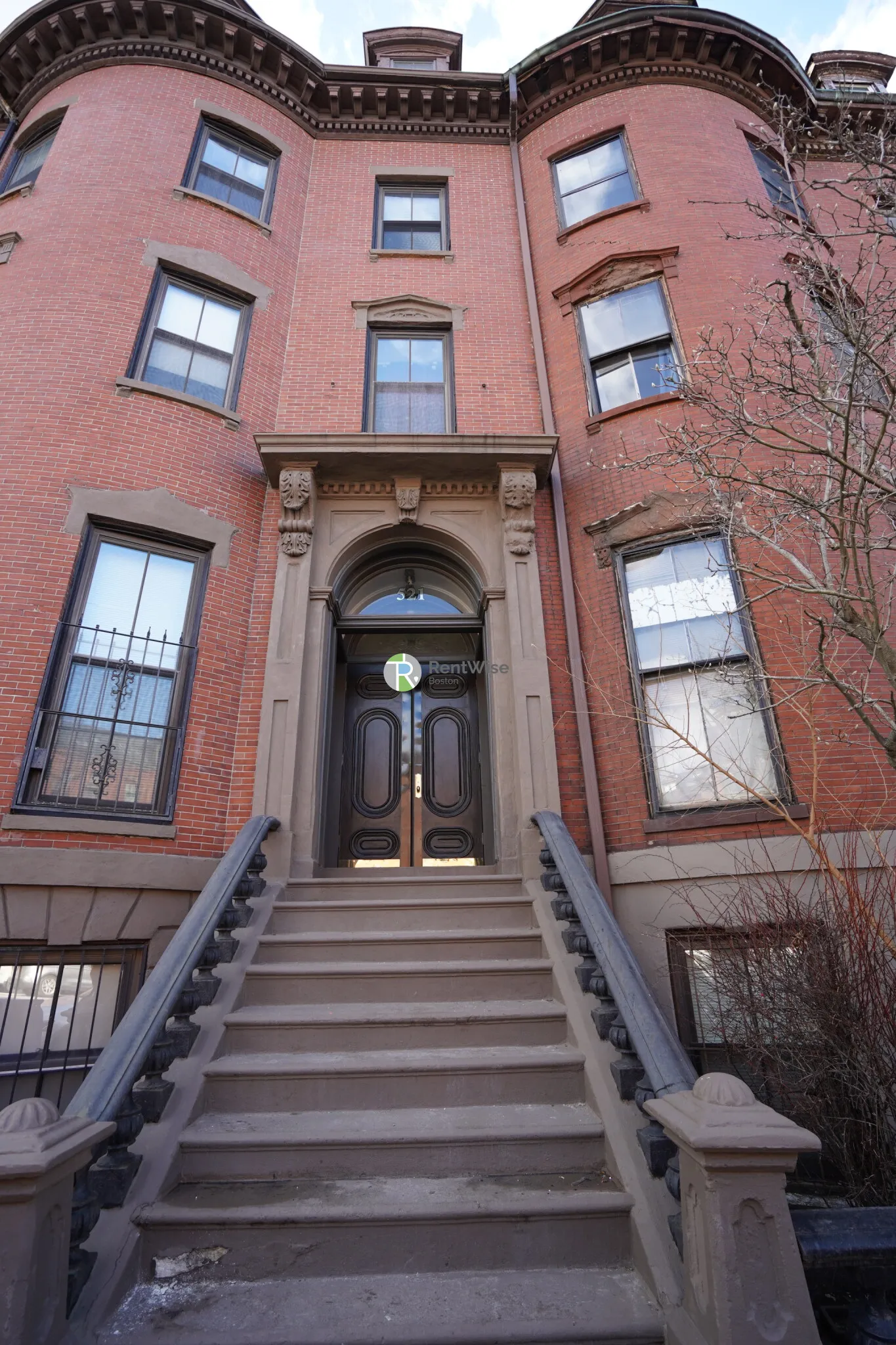 521 Massachusetts Ave, Roxbury