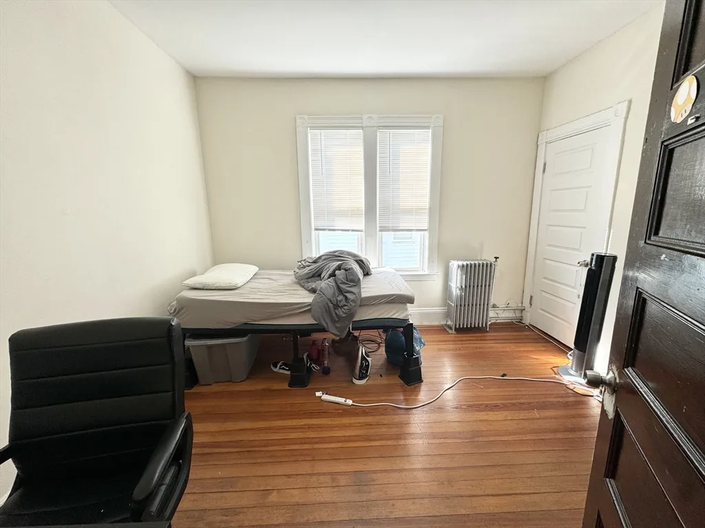 692 Columbia Rd, Boston