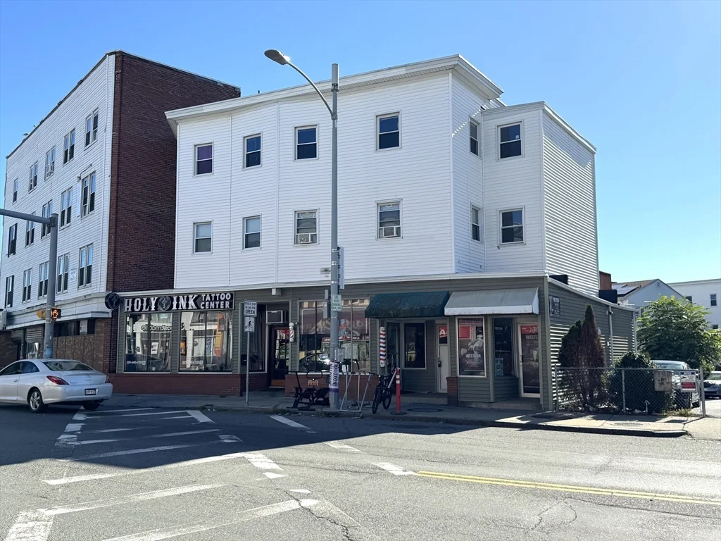 838 Western Ave, Lynn