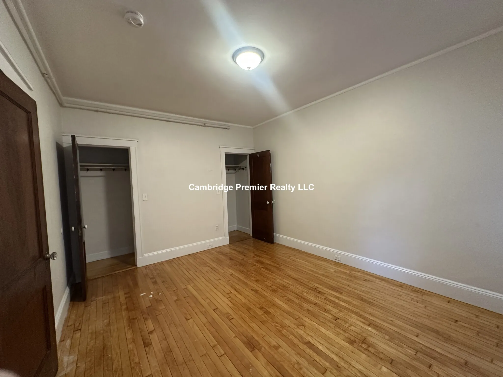 5 Linnaean St, Neighborhood Nine