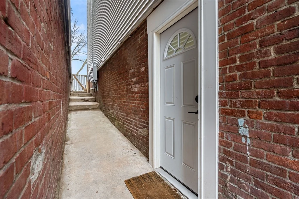 17 M St, South Boston