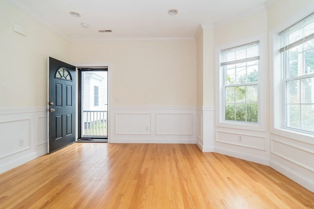 123 Russell St, Waltham