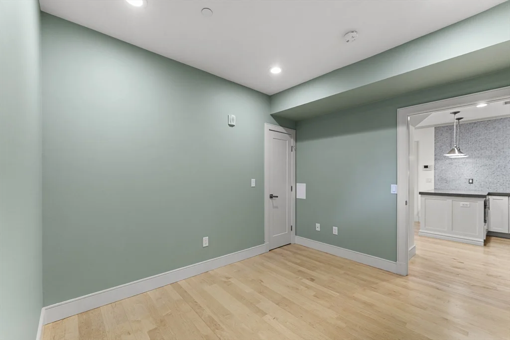 542 Dorchester Ave, South Boston