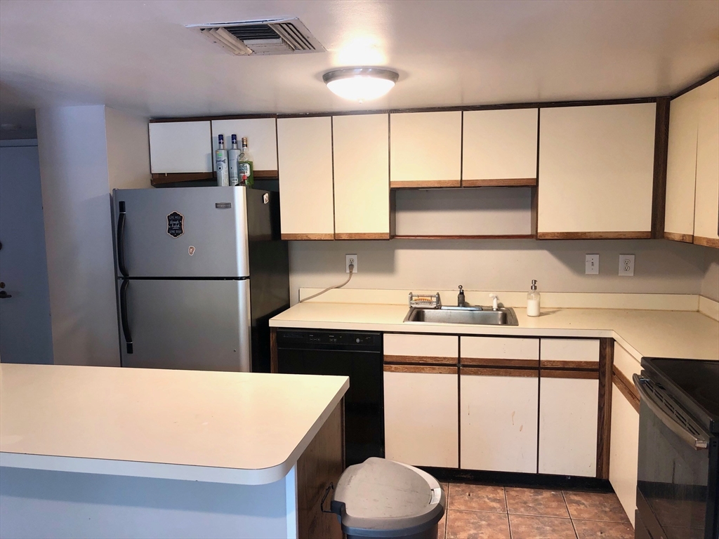 85 Brainerd Rd, Allston