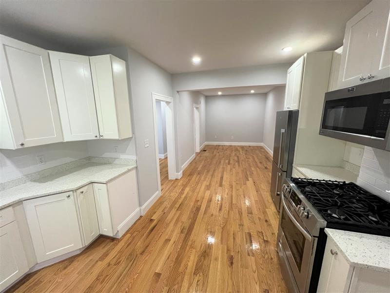 374 Oxford St, Baldwin