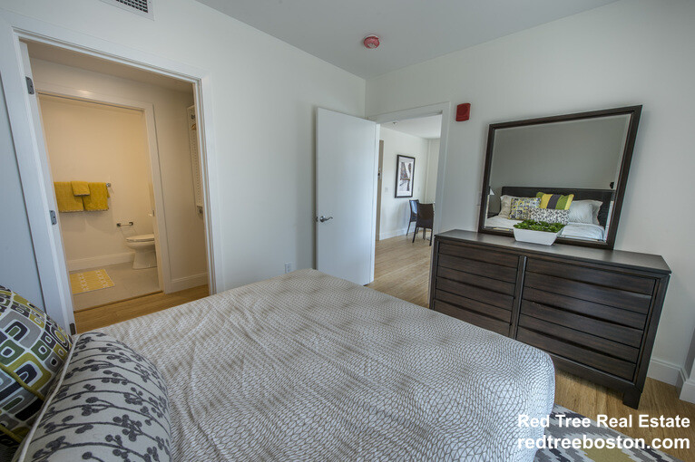 40 Malvern St, Allston