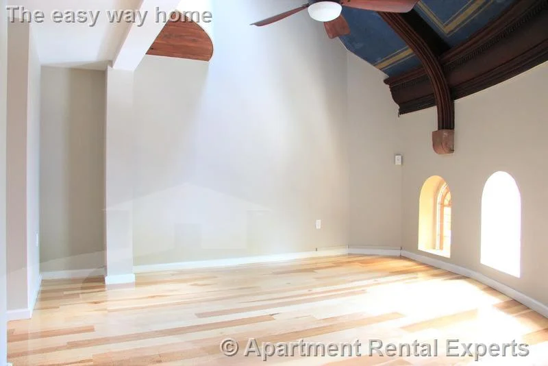 17 Bow St, Union Square