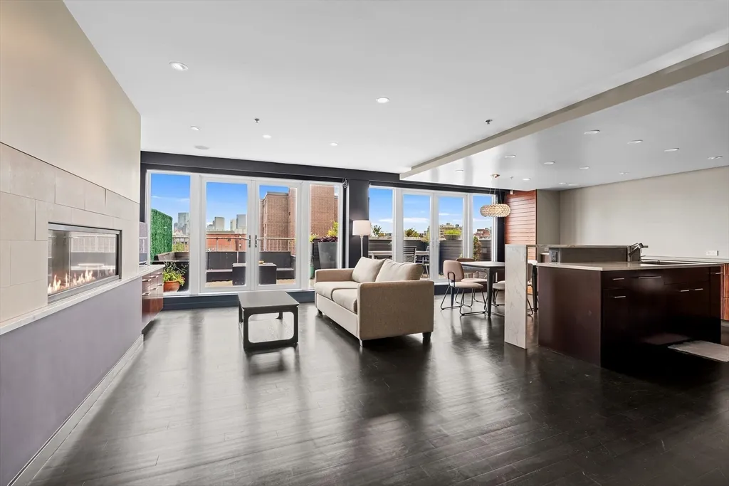 1721 Washington St, South End