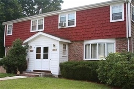 15 Robert Arey Dr, Randolph