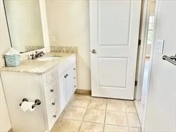 74 Chapel St, Newton