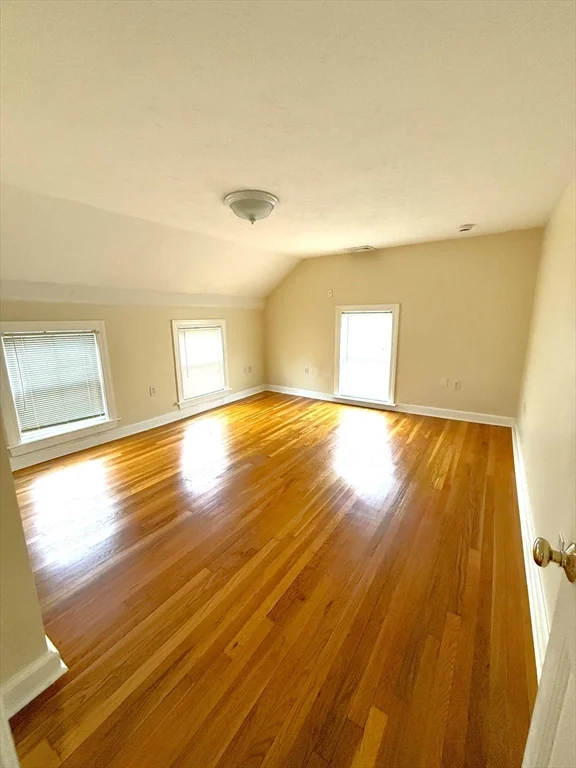 6 Skillings, Winchester