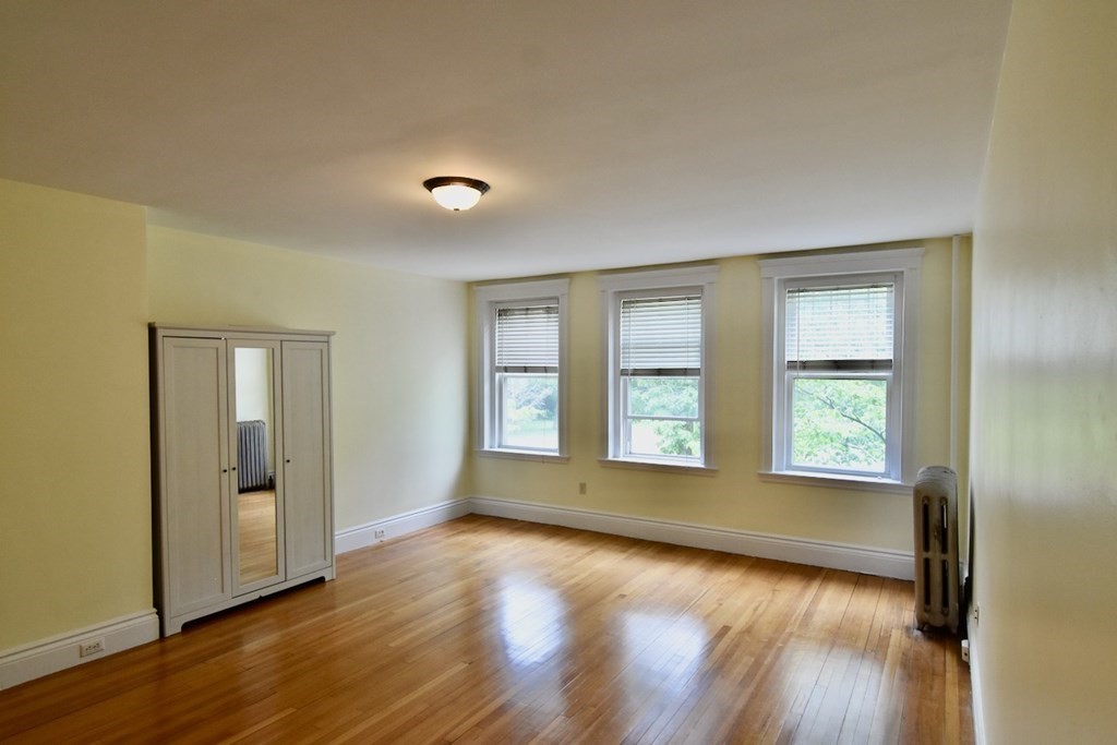 226 Jamaicaway, Jamaica Plain