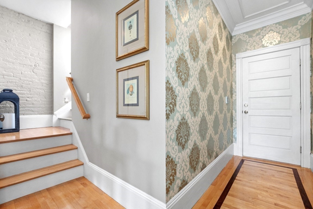 395 Marlborough St, Back Bay