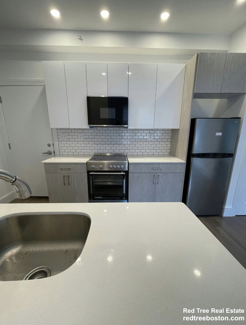 11 Queensberry St, Fenway