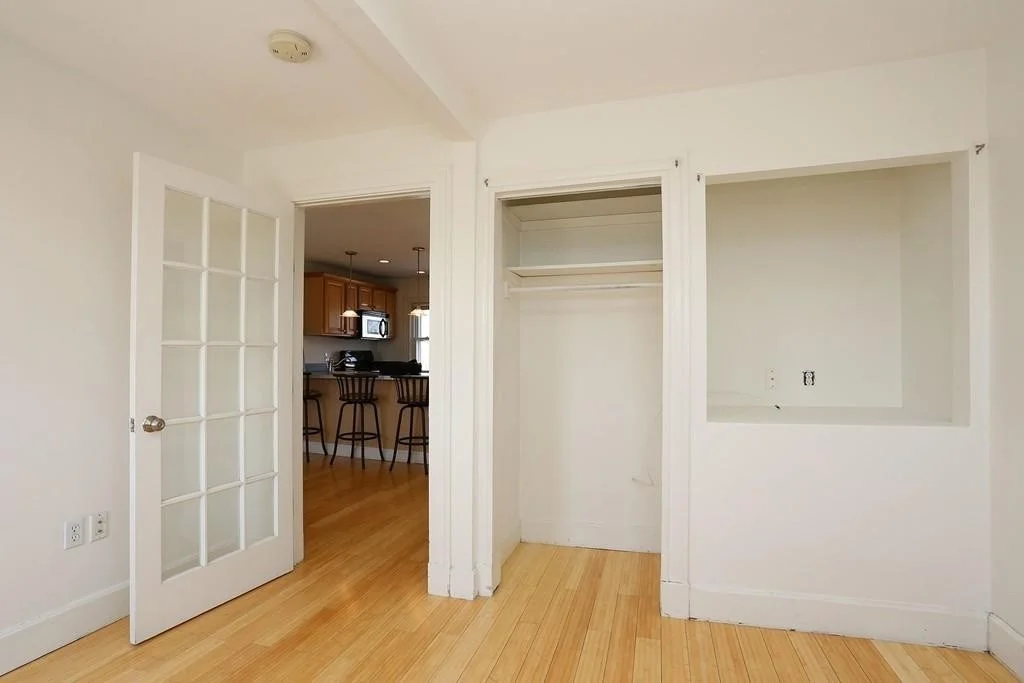 11 Bell Ct, South Boston