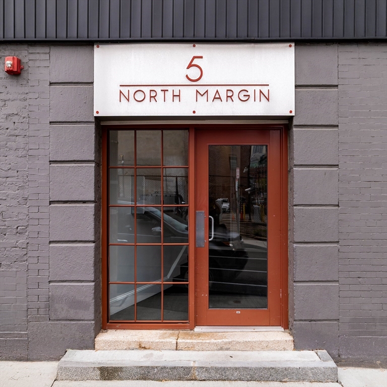 5 N Margin St, North End