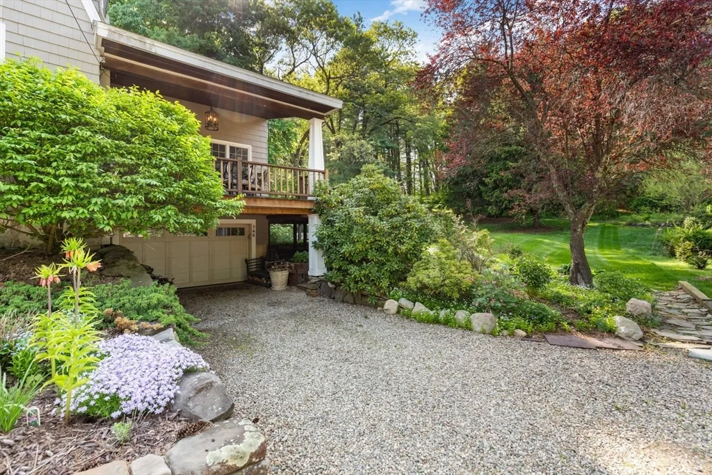 368 Main St, Lynnfield