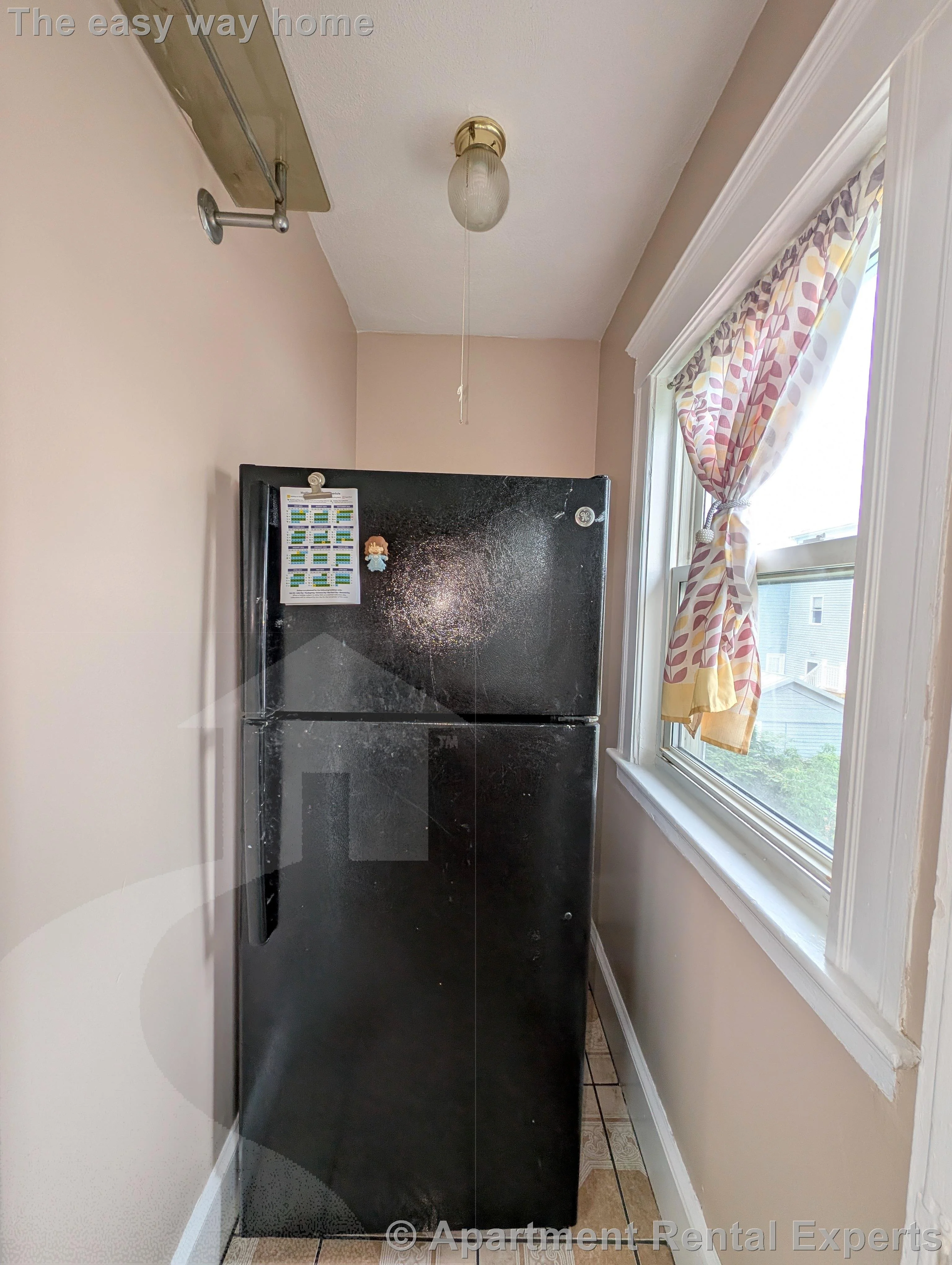 83 Billings Ave, Tufts