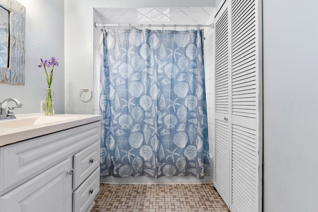 80 Lennox Rd, Little Nahant