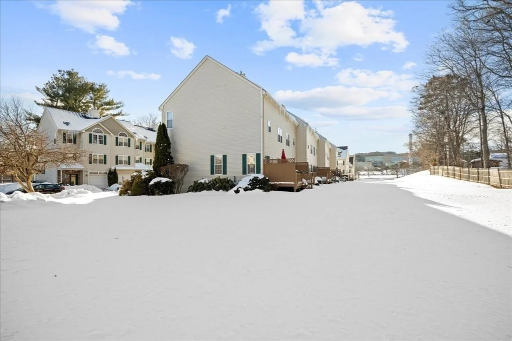 67 N Quinsigamond Ave, Shrewsbury